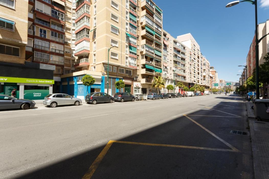 Apartamento Vialia Málaga Extérieur photo